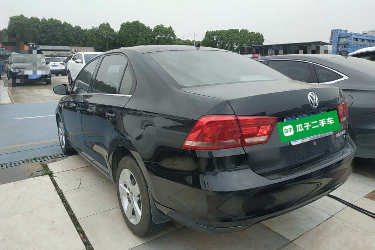 Used Volkswagen Santana 2013 1.6L Automatic Comfort Edition Exterior 2