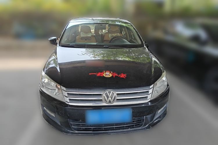 Used Volkswagen Santana 2013 1.6L Manual Comfort Edition Front