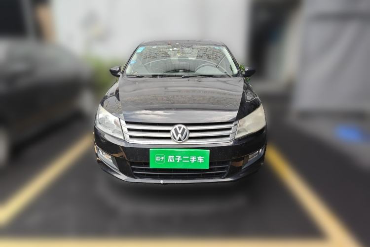 Used Volkswagen Santana 2013 1.6L Manual Comfort Edition Front