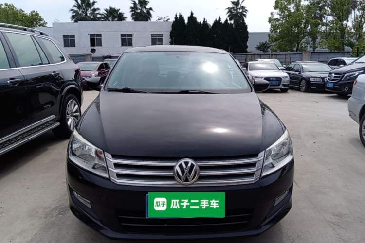 Used Volkswagen Santana 2013 1.6L Automatic Comfort Edition Front