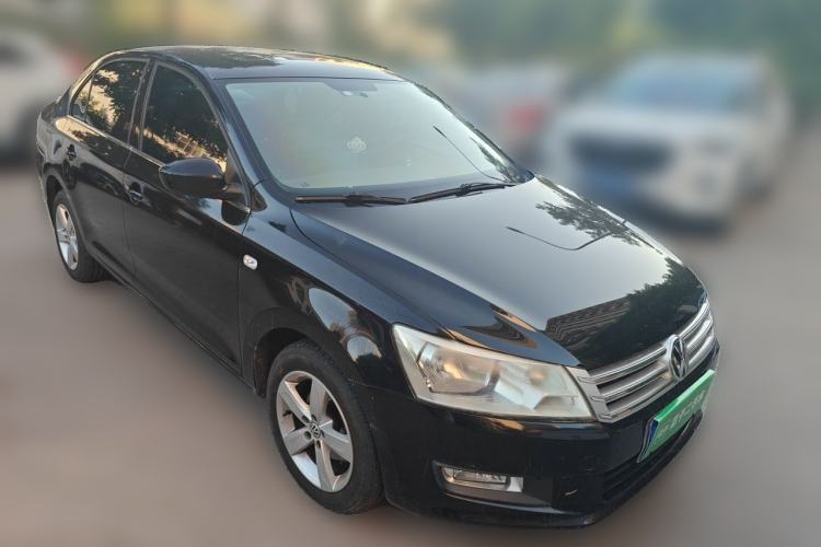 Used Volkswagen Santana 2013 1.6L Manual Comfort Edition Front Right 45 Deg