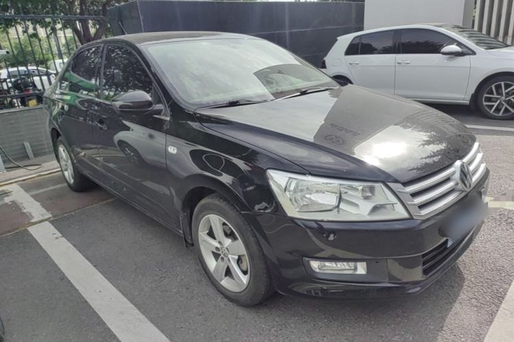 Used Volkswagen Santana 2013 1.6L Automatic Comfort Edition Front Right 45 Deg
