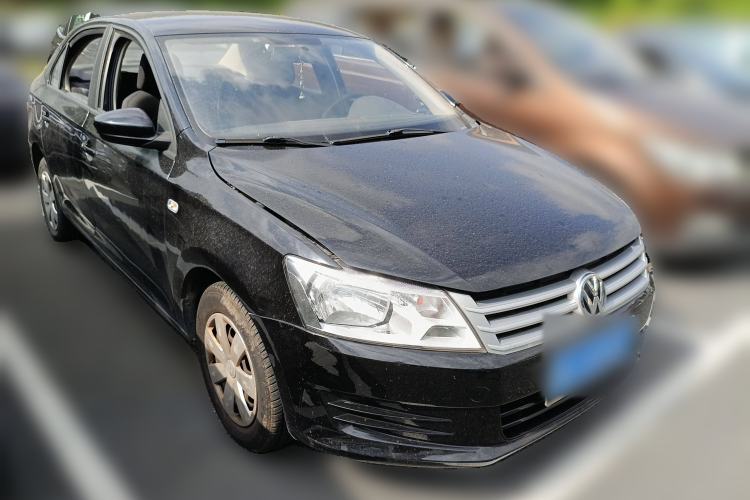 Used Volkswagen Santana 2013 1.6L Manual Fashion Edition Front Right 45 Deg