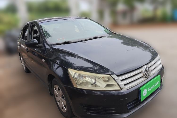 Used Volkswagen Santana 2013 1.6L Automatic Fashion Edition Front Right 45 Deg