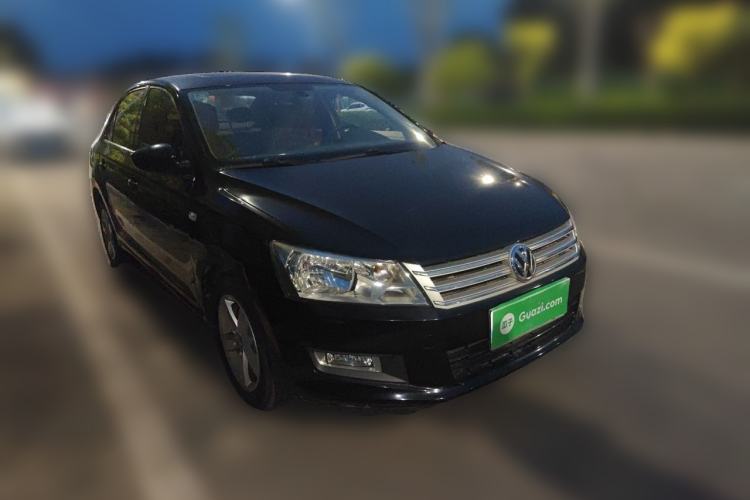 Used Volkswagen Santana 2013 1.6L Manual Comfort Edition Front Right 45 Deg