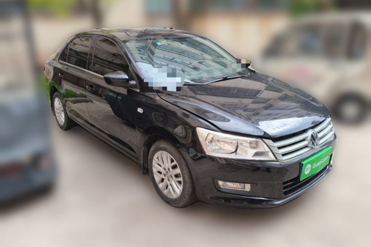 Used Volkswagen Santana 2013 1.6L Automatic Luxury Edition Front Right 45 Deg