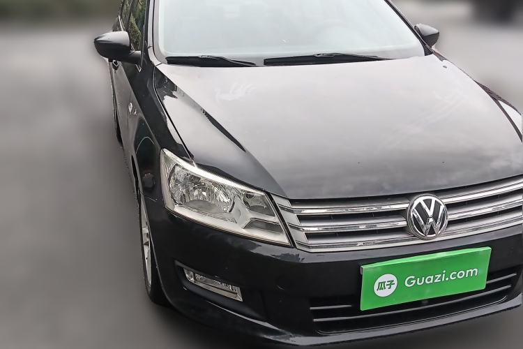 Used Volkswagen Santana 2013 1.6L Manual Comfort Edition Front Right 45 Deg