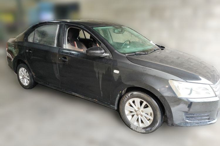 Used Volkswagen Santana 2013 1.6L Manual Fashion Edition Front Right 45 Deg