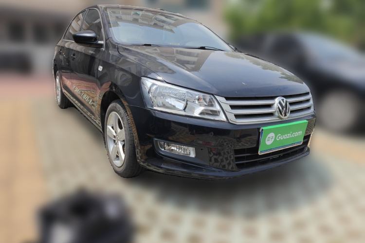 Used Volkswagen Santana 2013 1.6L Automatic Comfort Edition Front Right 45 Deg