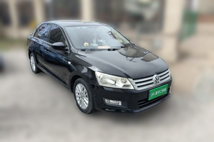 Used Volkswagen Santana 2013 1.6L Automatic Luxury Edition Front Right 45 Deg