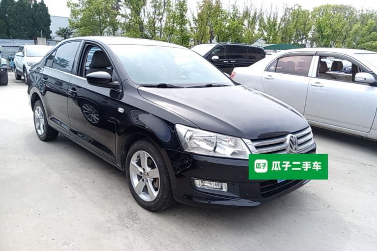 Used Volkswagen Santana 2013 1.6L Automatic Comfort Edition Front Right 45 Deg