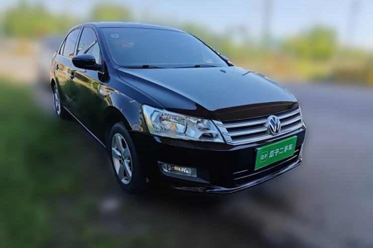 Used Volkswagen Santana 2013 1.6L Manual Comfort Edition Front Right 45 Deg