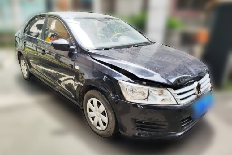 Used Volkswagen Santana 2013 1.6L Manual Fashion Edition Front Right 45 Deg