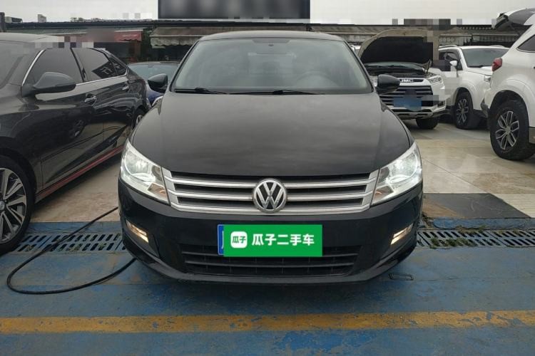 Used Volkswagen Santana 2013 1.6L Automatic Comfort Edition Front