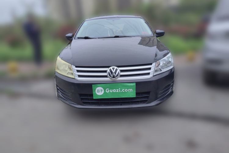 Used Volkswagen Santana 2013 1.6L Manual Fashion Edition Front
