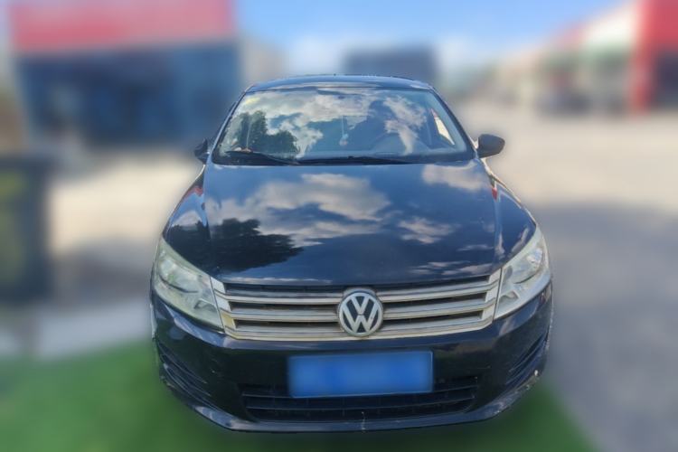 Used Volkswagen Santana 2013 1.6L Manual Fashion Edition Front