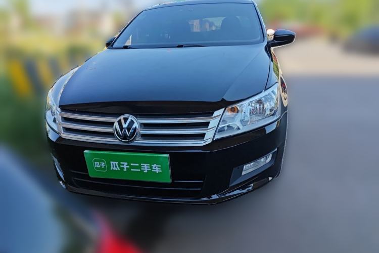 Used Volkswagen Santana 2013 1.6L Manual Comfort Edition Front