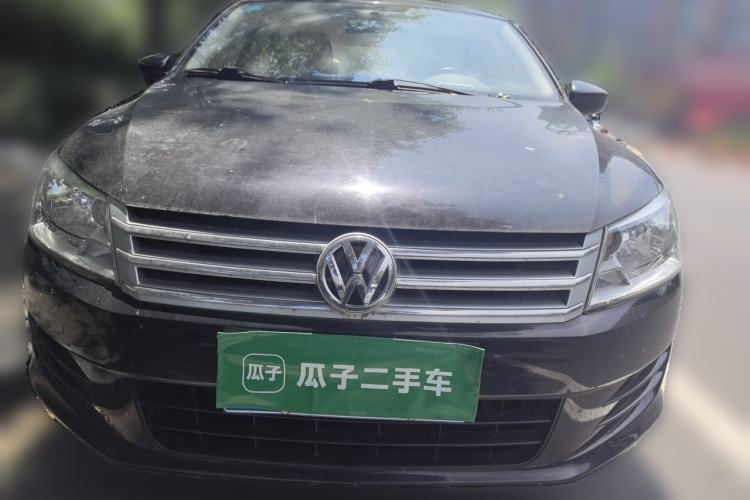 Used Volkswagen Santana 2013 1.6L Manual Fashion Edition Front