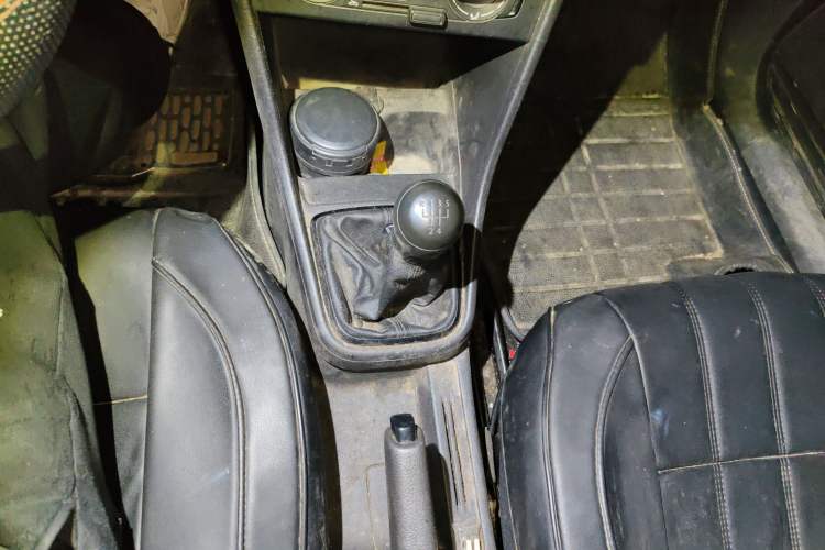 Used Volkswagen Santana 2013 1.4L Manual Fashion Edition Gear Lever
