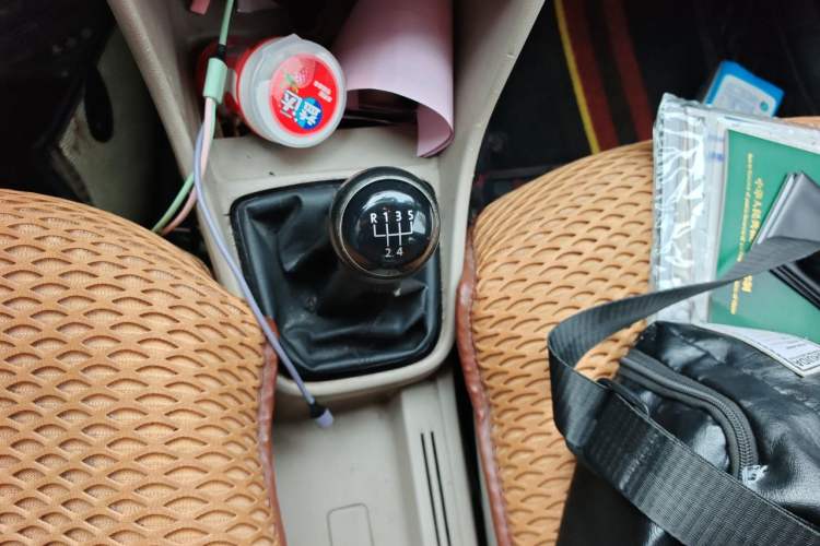Used Volkswagen Santana 2013 1.6L Manual Comfort Edition Gear Lever