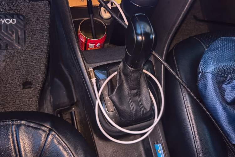 Used Volkswagen Santana 2013 1.6L Automatic Fashion Edition Gear Lever