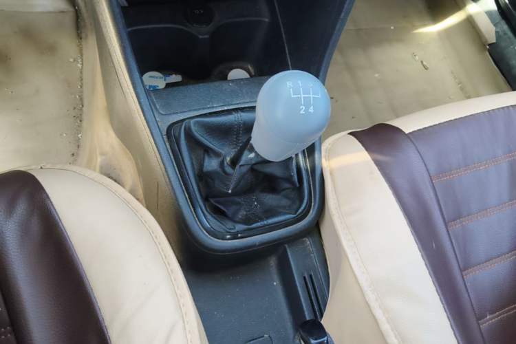 Used Volkswagen Santana 2013 1.6L Manual Fashion Edition Gear Lever