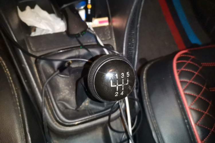 Used Volkswagen Santana 2013 1.6L Manual Fashion Edition Gear Lever