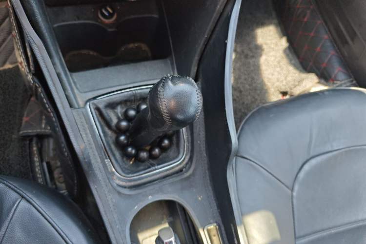 Used Volkswagen Santana 2013 1.6L Manual Comfort Edition Gear Lever