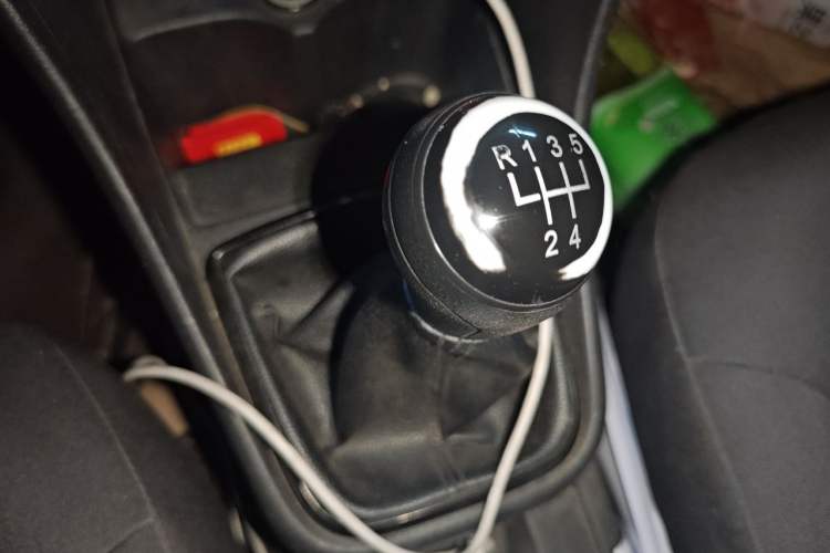 Used Volkswagen Santana 2013 1.6L Manual Fashion Edition Gear Lever