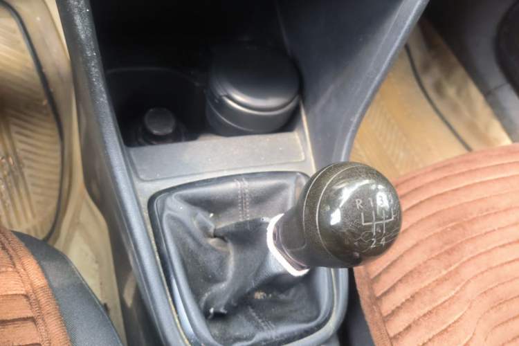Used Volkswagen Santana 2013 1.4L Manual Fashion Edition Gear Lever