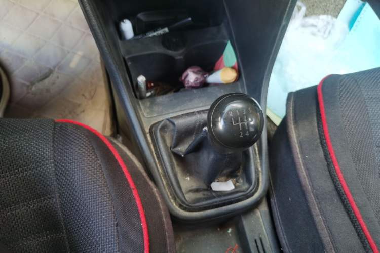 Used Volkswagen Santana 2013 1.4L Manual Fashion Edition Gear Lever