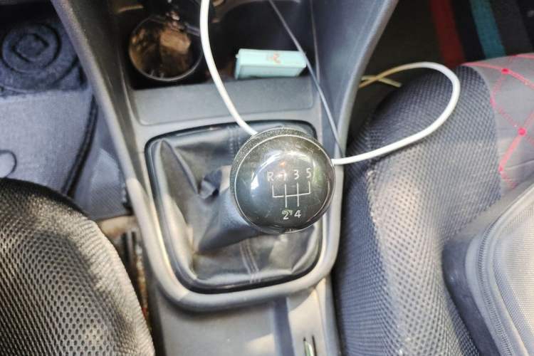 Used Volkswagen Santana 2013 1.6L Manual Fashion Edition Gear Lever