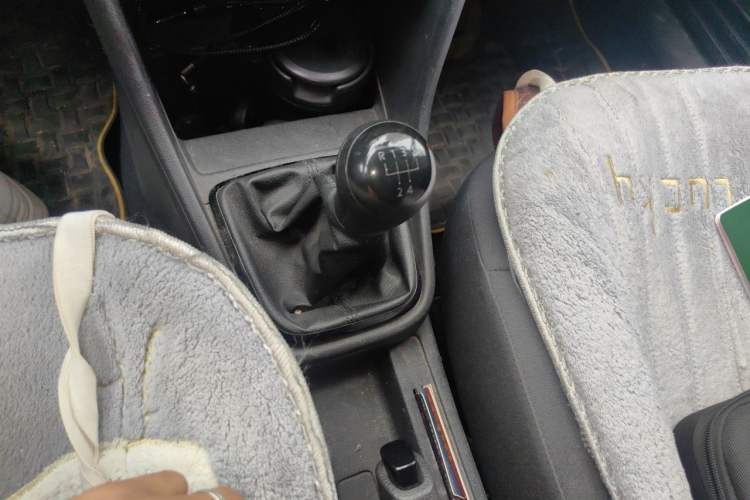 Used Volkswagen Santana 2013 1.4L Manual Fashion Edition Gear Lever