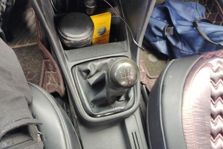 Used Volkswagen Santana 2013 1.4L Manual Fashion Edition Gear Lever