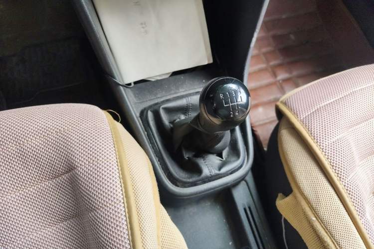 Used Volkswagen Santana 2013 1.4L Manual Fashion Edition Gear Lever
