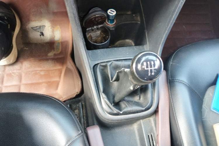 Used Volkswagen Santana 2013 1.4L Manual Comfort Edition Gear Lever