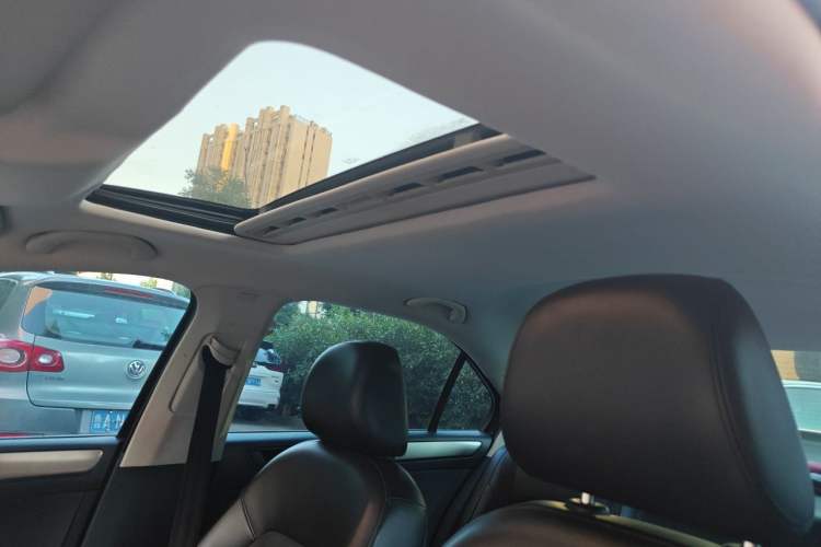 Used Volkswagen Santana 2013 1.6L Manual Comfort Edition Headliner