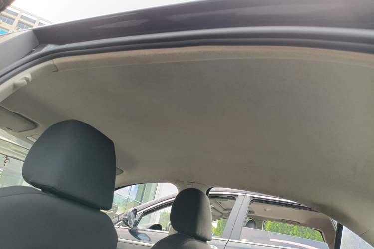 Used Volkswagen Santana 2013 1.6L Manual Fashion Edition Headliner