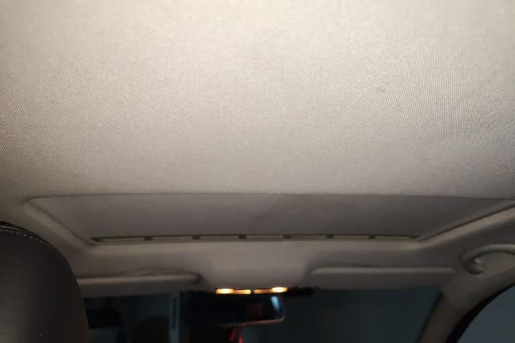 Used Volkswagen Santana 2013 1.6L Automatic Comfort Edition Headliner