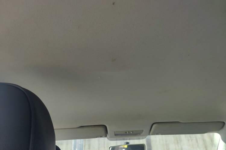 Used Volkswagen Santana 2013 1.6L Manual Fashion Edition Headliner