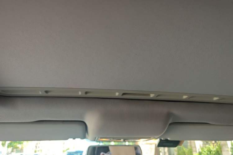 Used Volkswagen Santana 2013 1.6L Automatic Comfort Edition Headliner