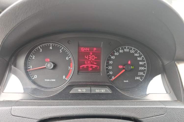 Used Volkswagen Santana 2013 1.6L Automatic Fashion Edition Instrument Cluster