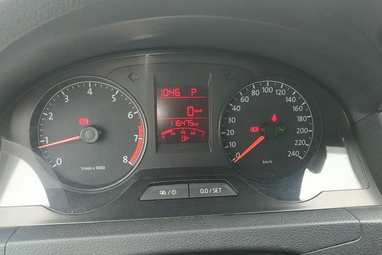Used Volkswagen Santana 2013 1.6L Automatic Comfort Edition Instrument Cluster