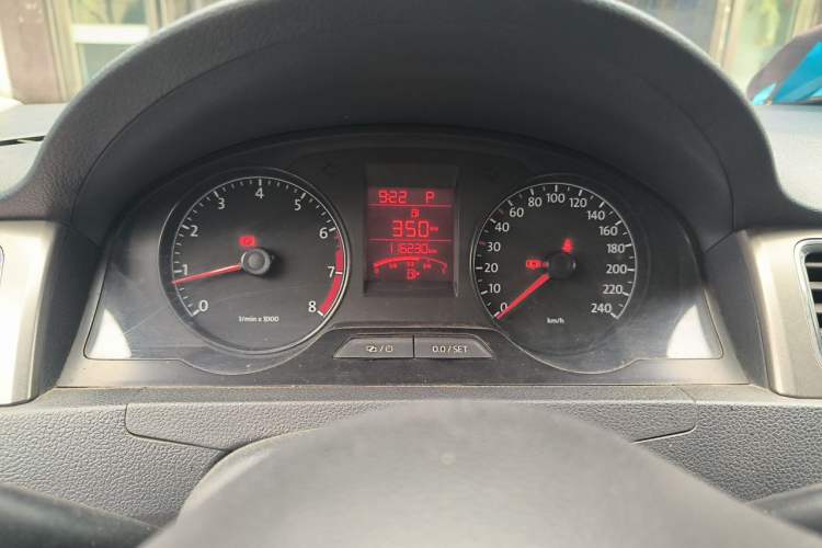 Used Volkswagen Santana 2013 1.6L Automatic Comfort Edition Instrument Cluster