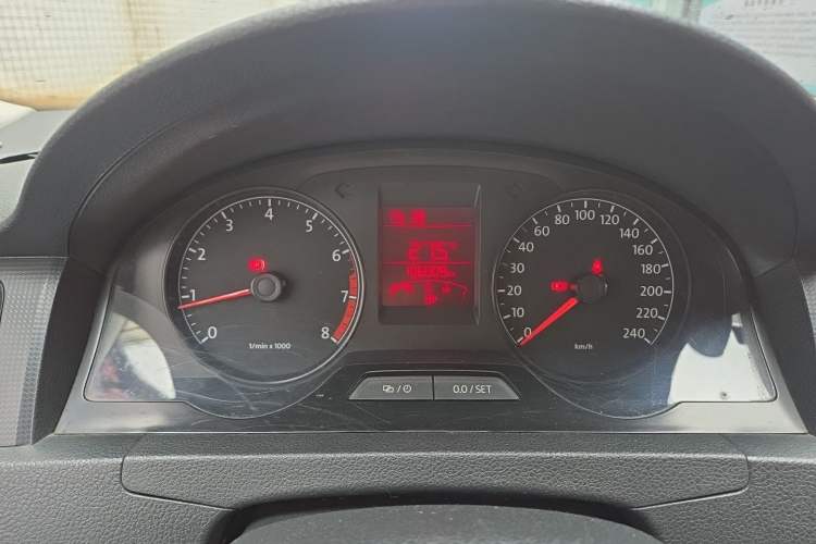 Used Volkswagen Santana 2013 1.4L Manual Fashion Edition Instrument Cluster