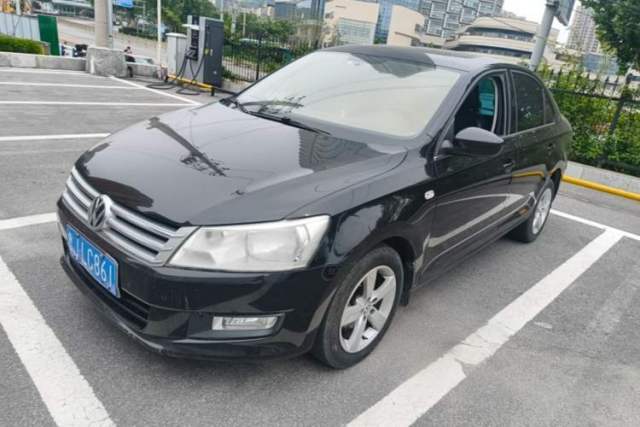 Used Volkswagen Santana 2013 1.6L Manual Comfort Edition