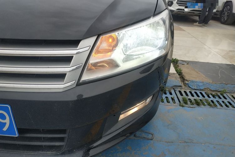 Used Volkswagen Santana 2013 1.6L Automatic Comfort Edition Left Front Headlight
