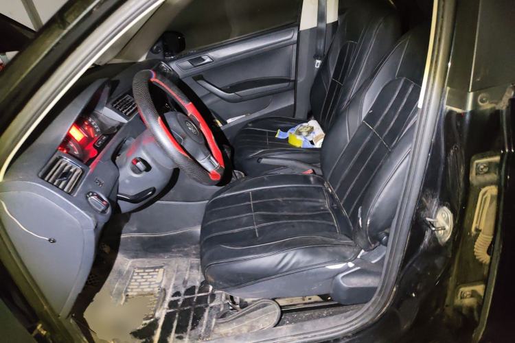 Used Volkswagen Santana 2013 1.4L Manual Fashion Edition Left Front Seat