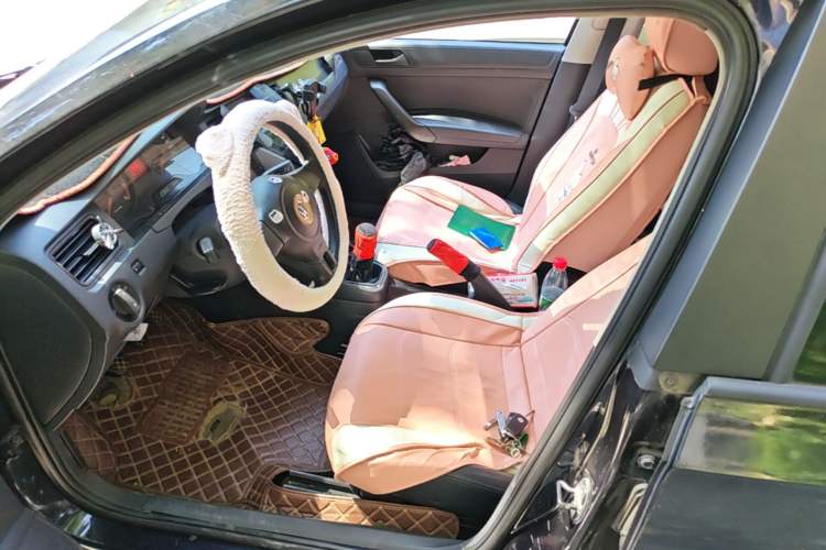Used Volkswagen Santana 2013 1.6L Manual Fashion Edition Left Front Seat