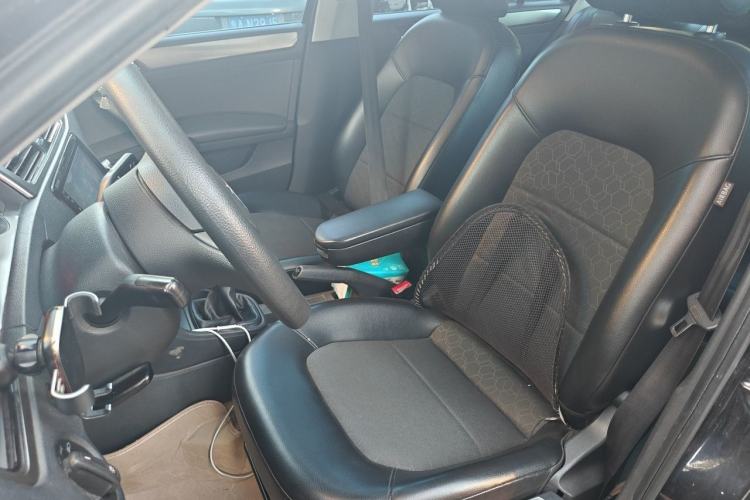 Used Volkswagen Santana 2013 1.6L Manual Comfort Edition Left Front Seat